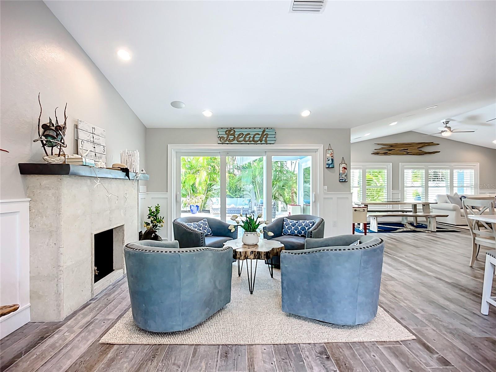 403 75TH ST, HOLMES BEACH, FL, 34217