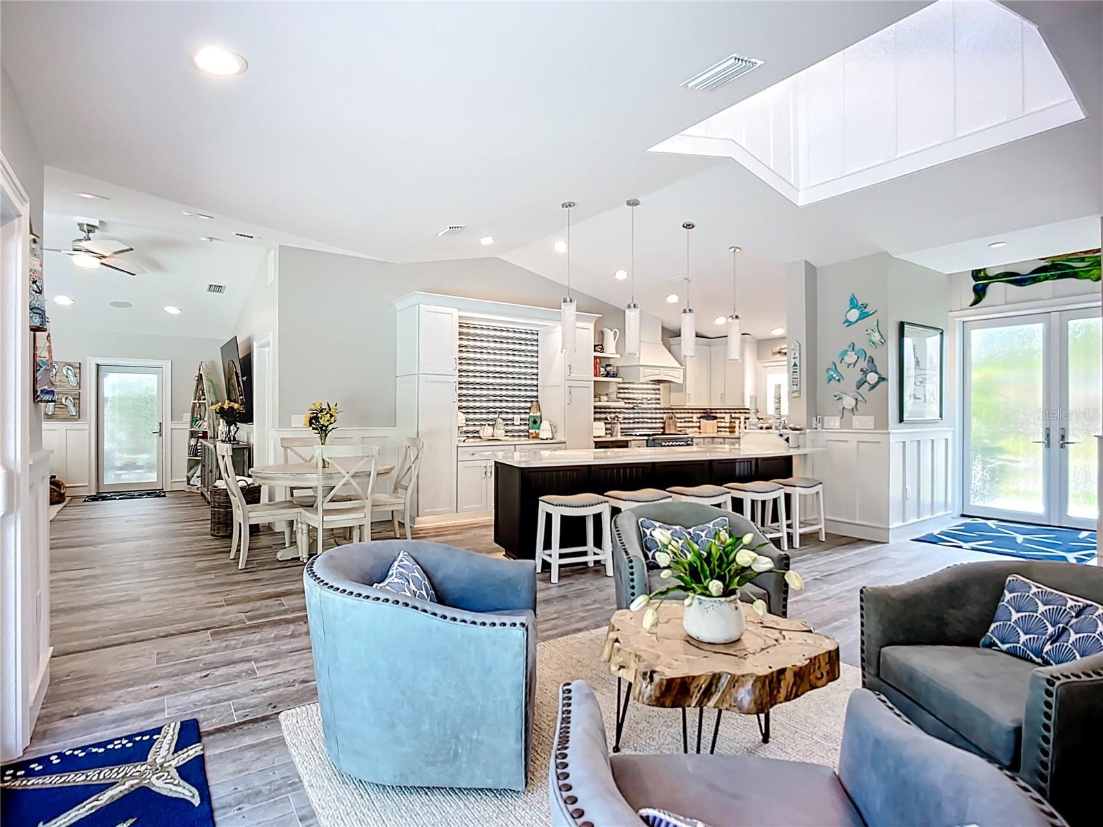 403 75TH ST, HOLMES BEACH, FL, 34217