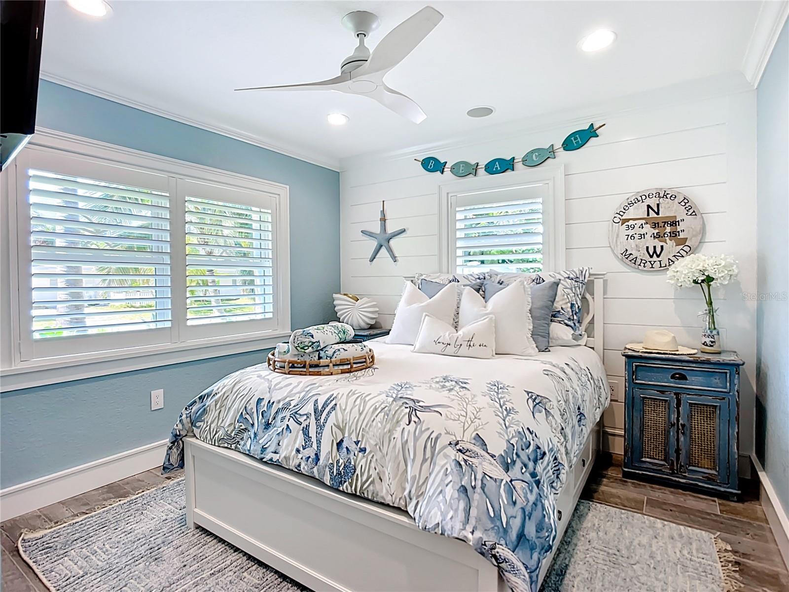 403 75TH ST, HOLMES BEACH, FL, 34217