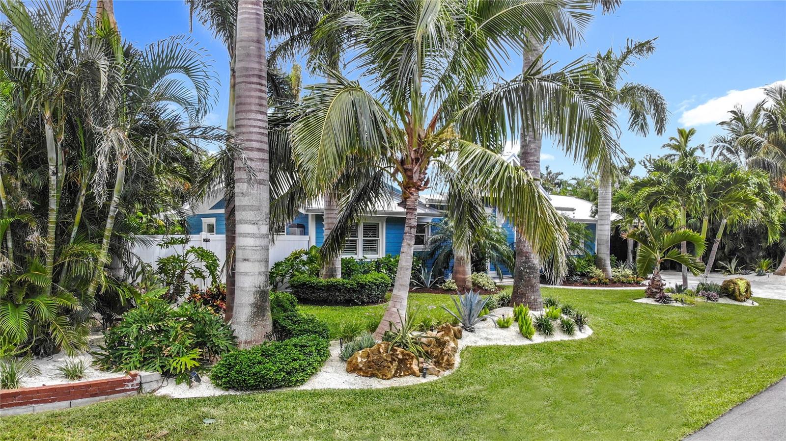 403 75TH ST, HOLMES BEACH, FL, 34217