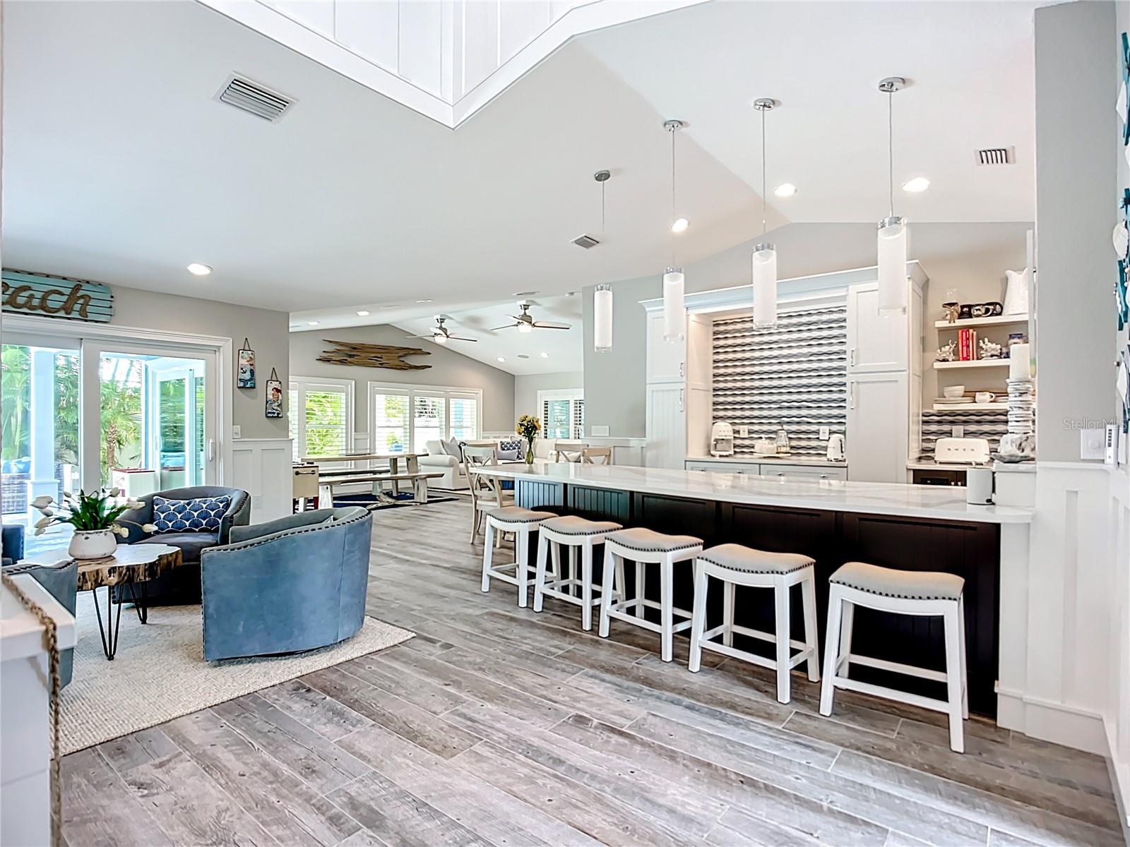 403 75TH ST, HOLMES BEACH, FL, 34217