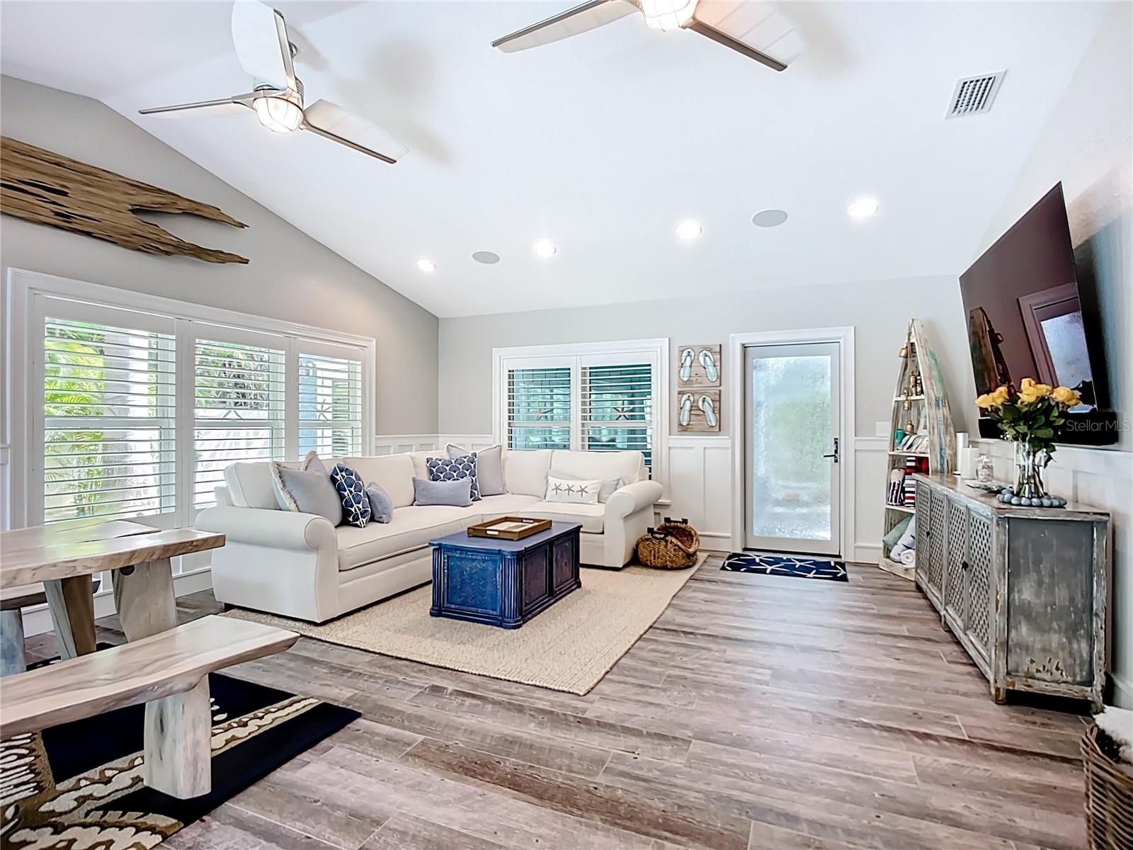 403 75TH ST, HOLMES BEACH, FL, 34217
