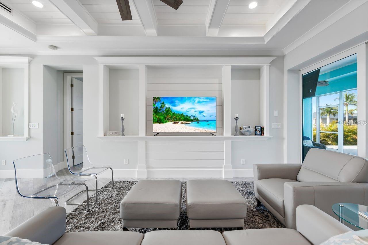 8084 BURWELL CIR, PORT CHARLOTTE, FL, 33981