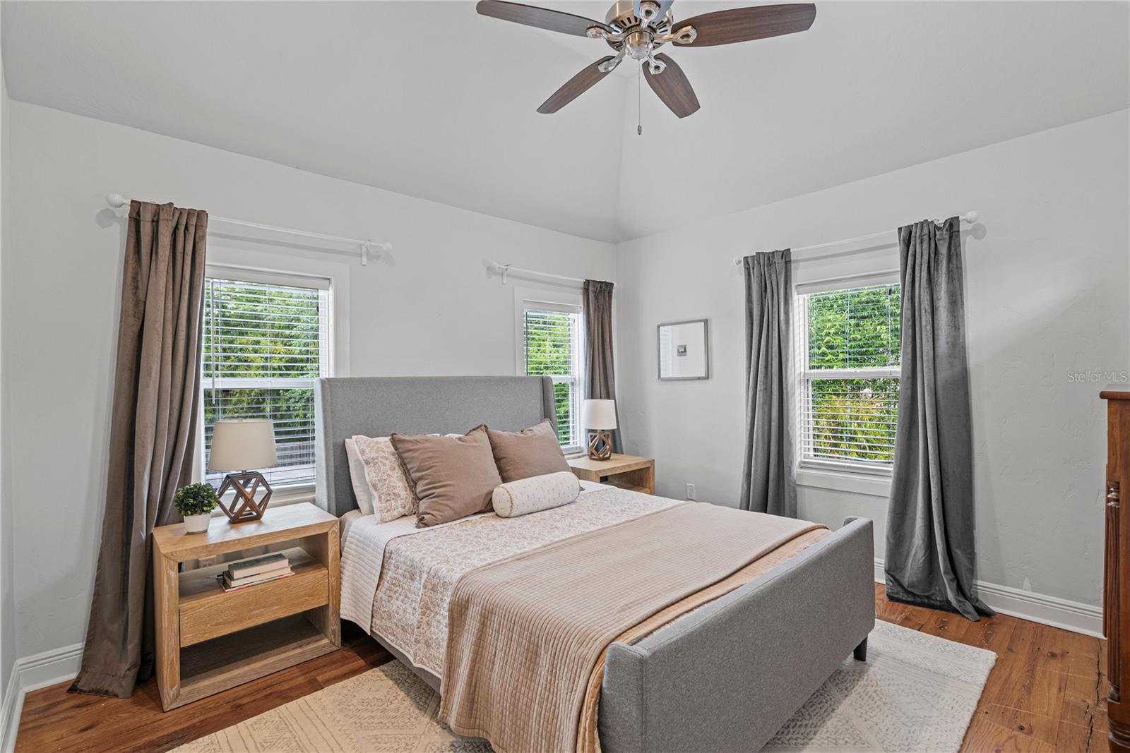 1207 W NEW HAMPSHIRE ST, ORLANDO, FL, 32804