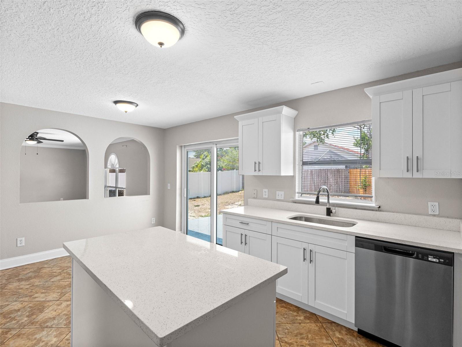 908 STALLION WAY, VALRICO, FL, 33594