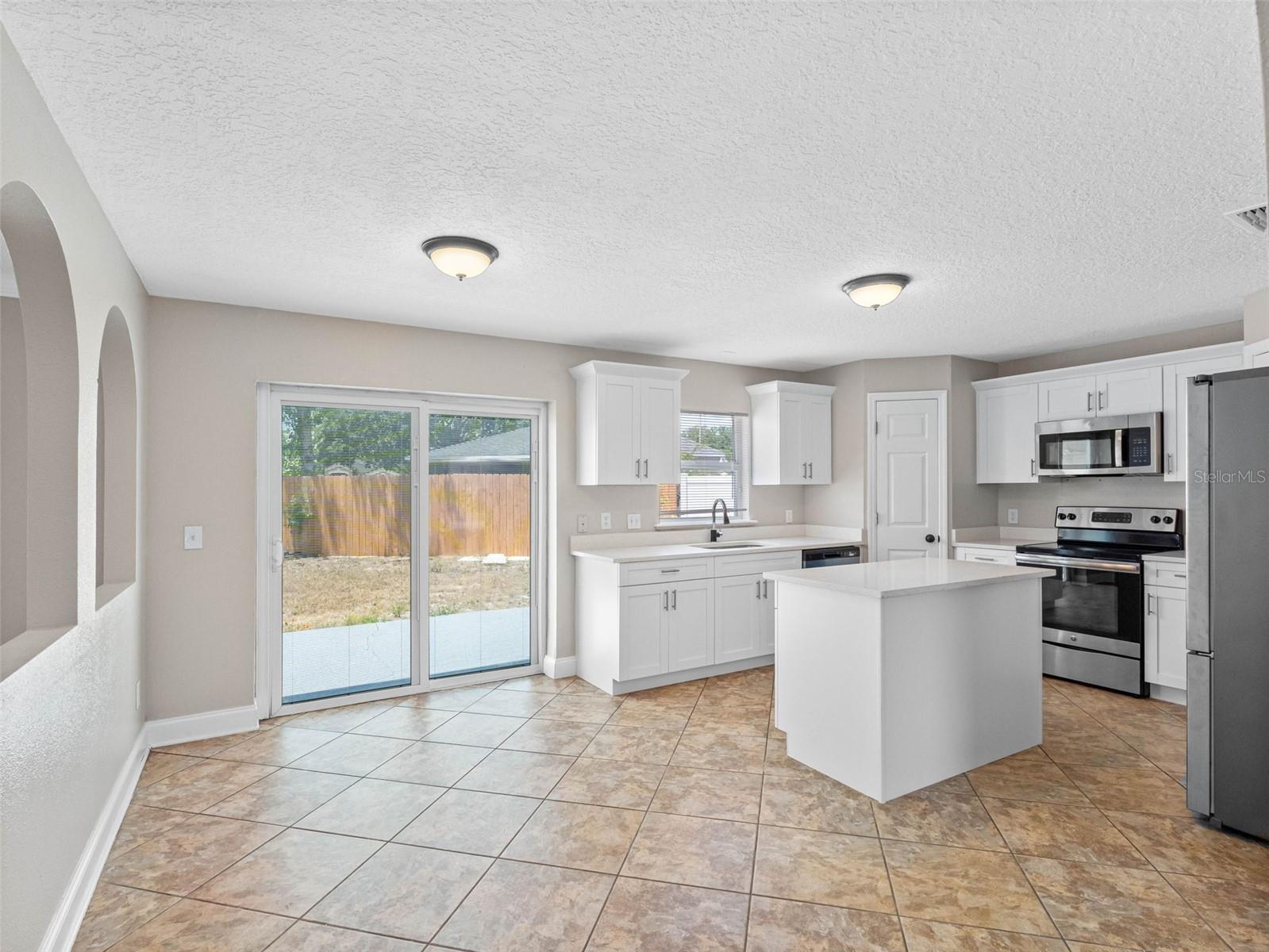 908 STALLION WAY, VALRICO, FL, 33594