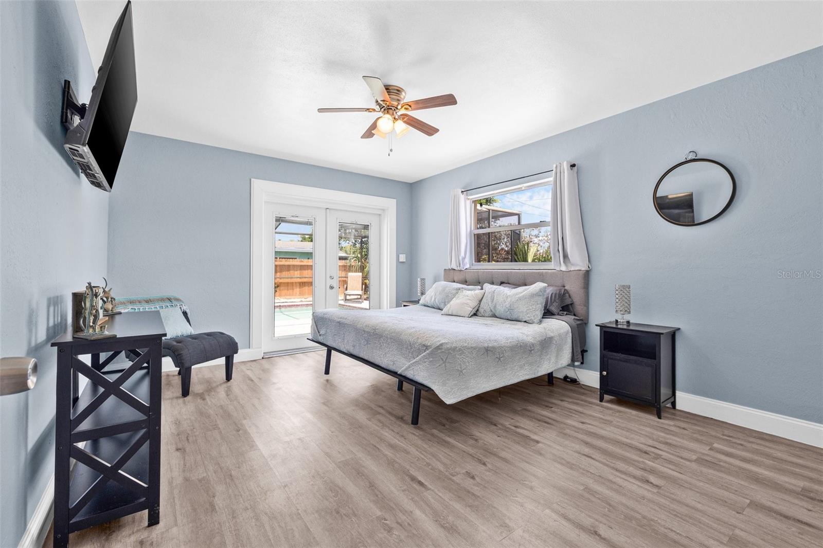 2861 PINELLAS POINT DR S, ST PETERSBURG, FL, 33712