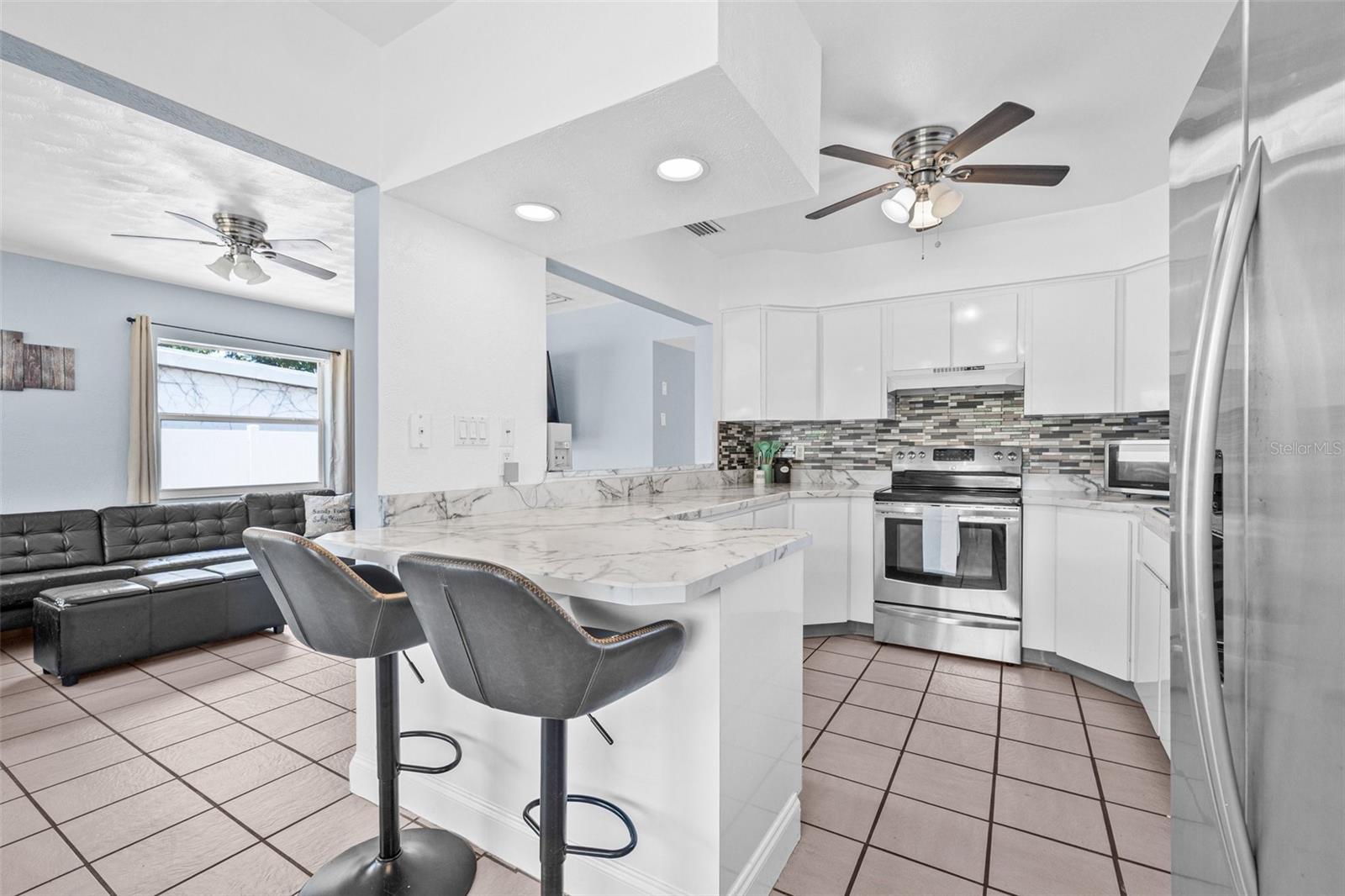 2861 PINELLAS POINT DR S, ST PETERSBURG, FL, 33712