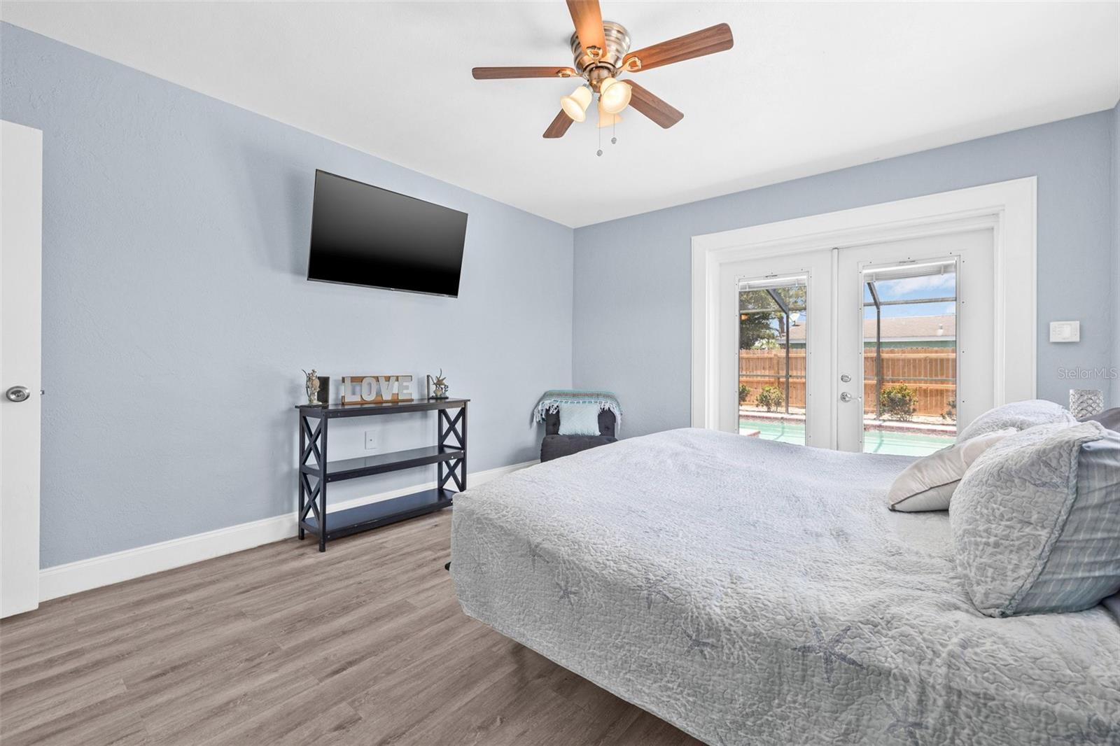 2861 PINELLAS POINT DR S, ST PETERSBURG, FL, 33712