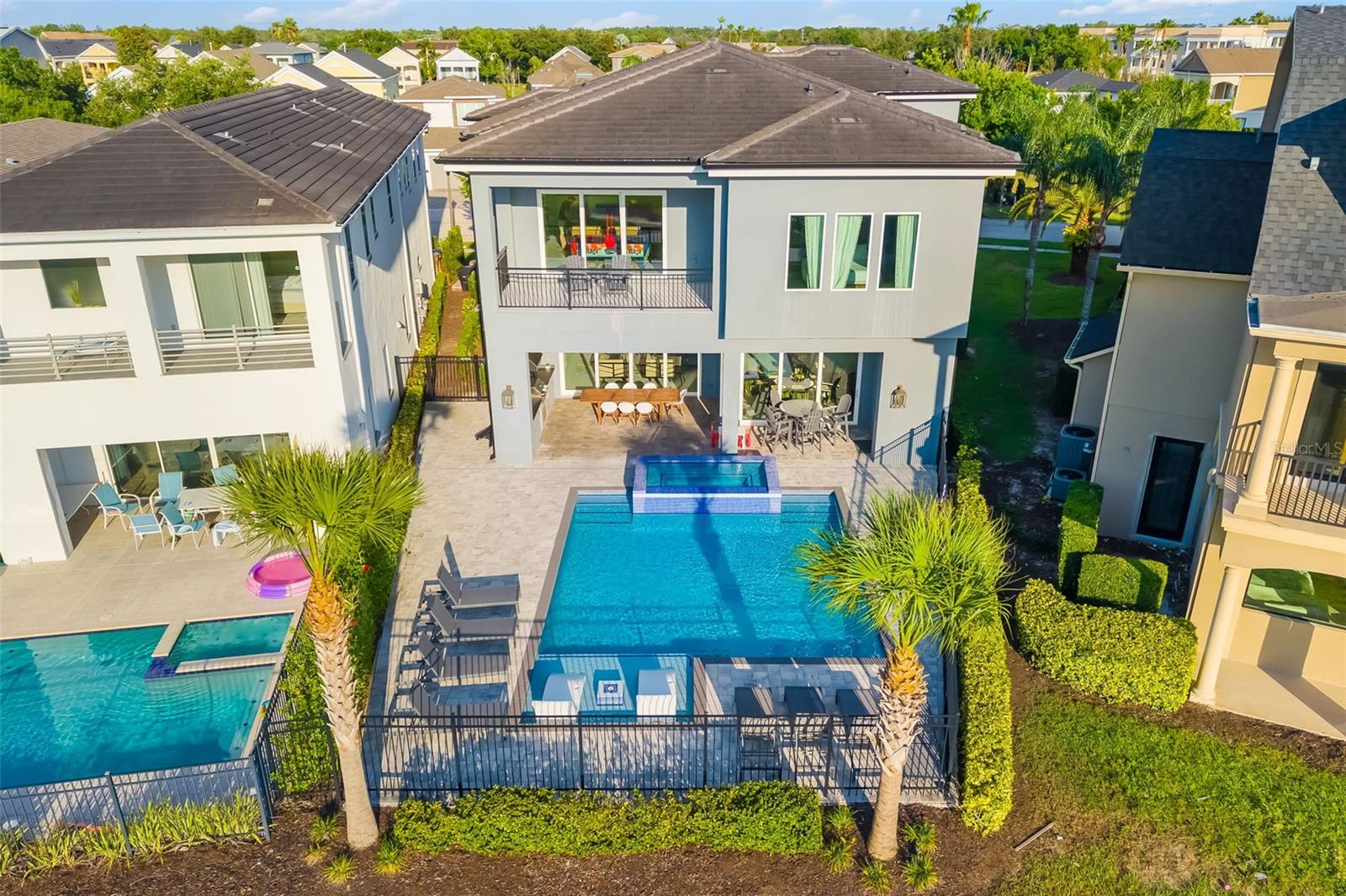 A4650778 Property Photo