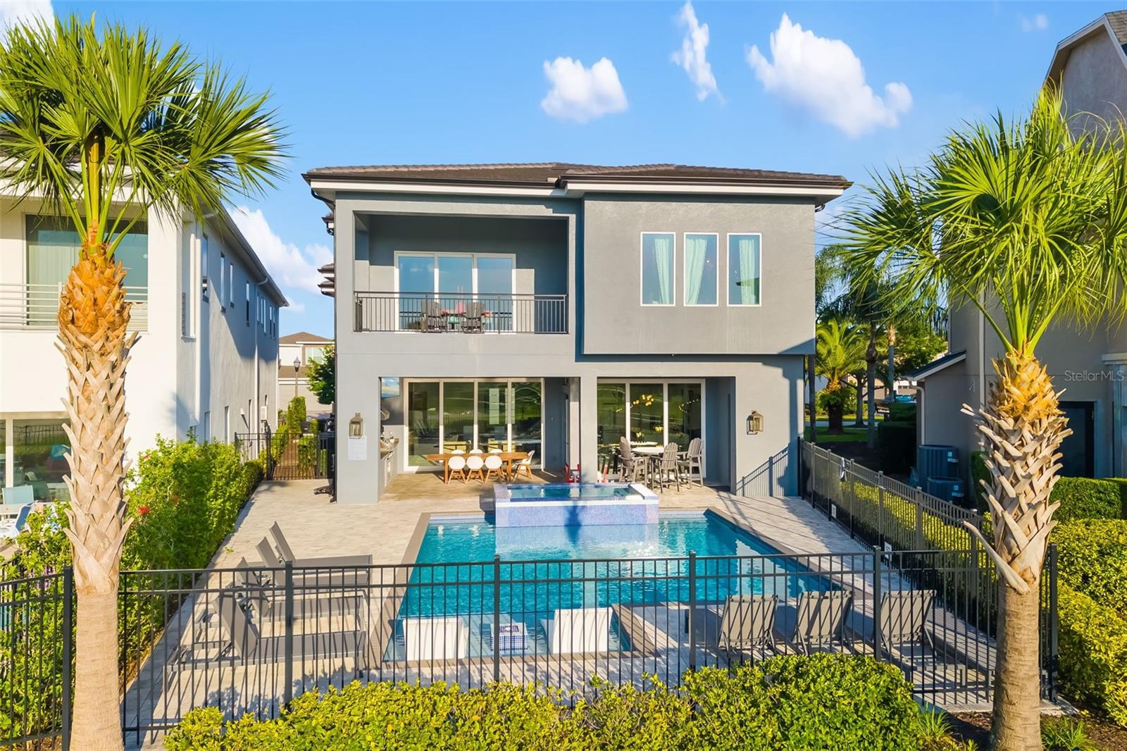 A4650778 Property Photo