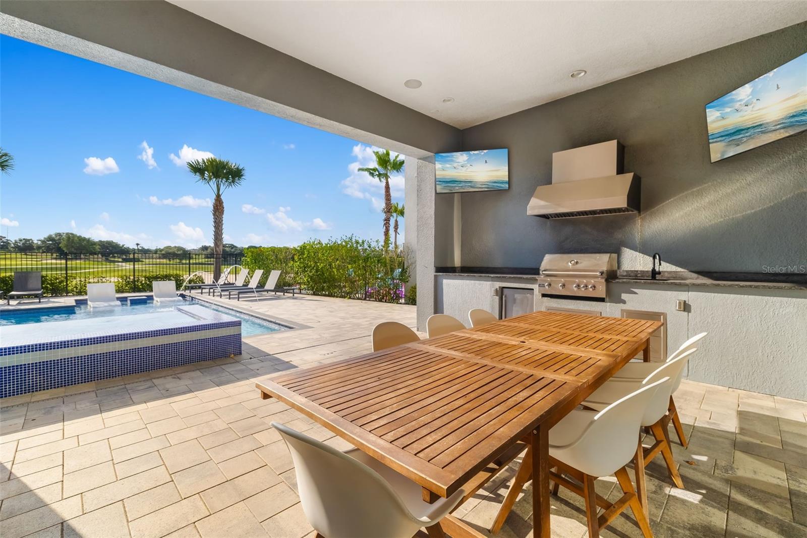 A4650778 Property Photo