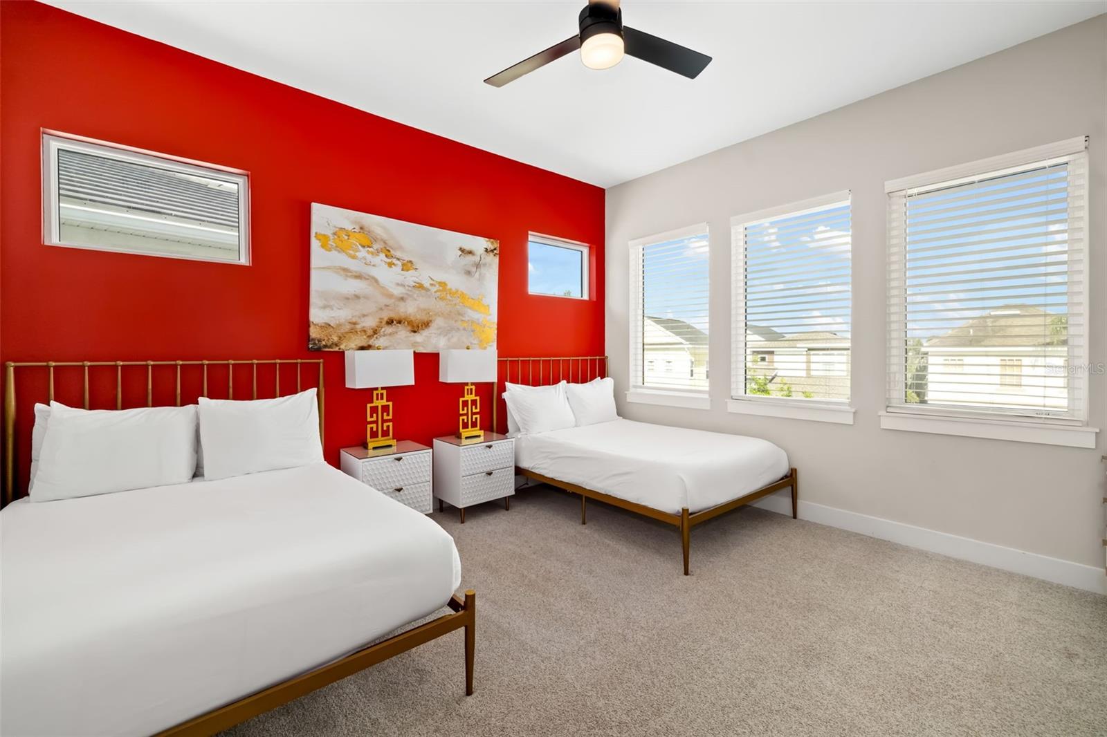 A4650778 Property Photo