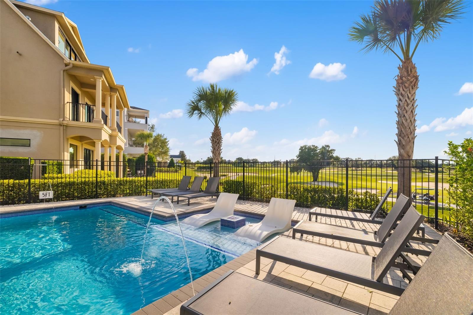 A4650778 Property Photo