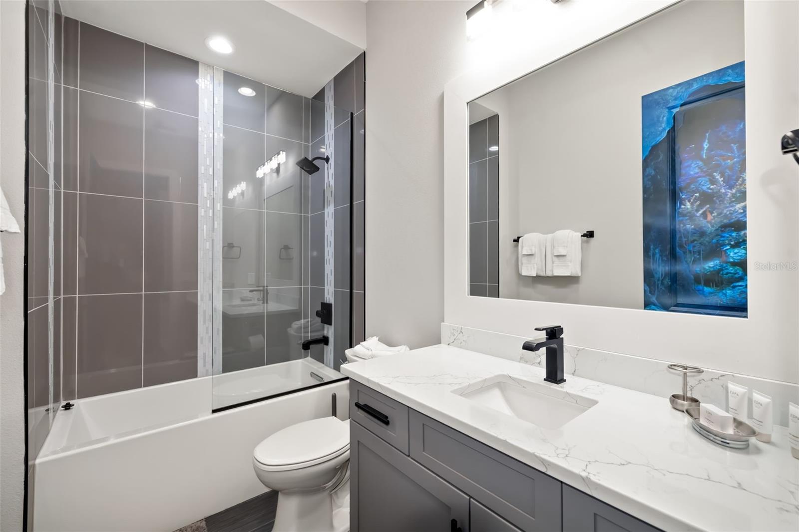 A4650778 Property Photo