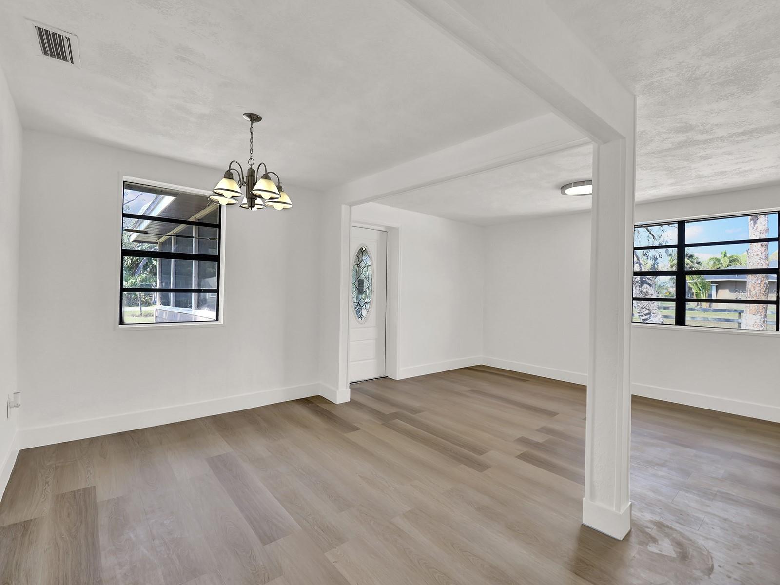 8123 DOUBLE BRANCH RD, TAMPA, FL, 33635