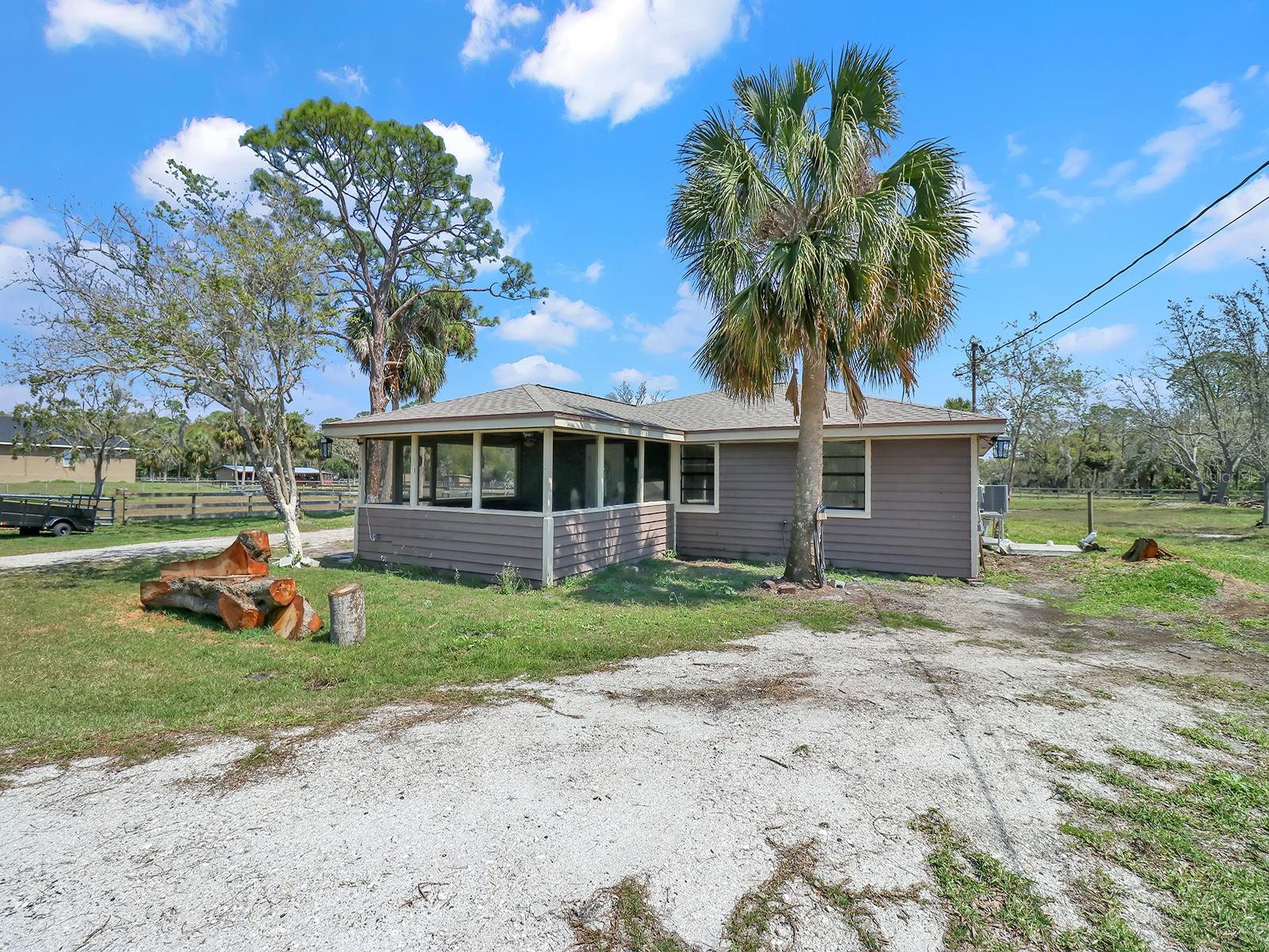 8123 DOUBLE BRANCH RD, TAMPA, FL, 33635
