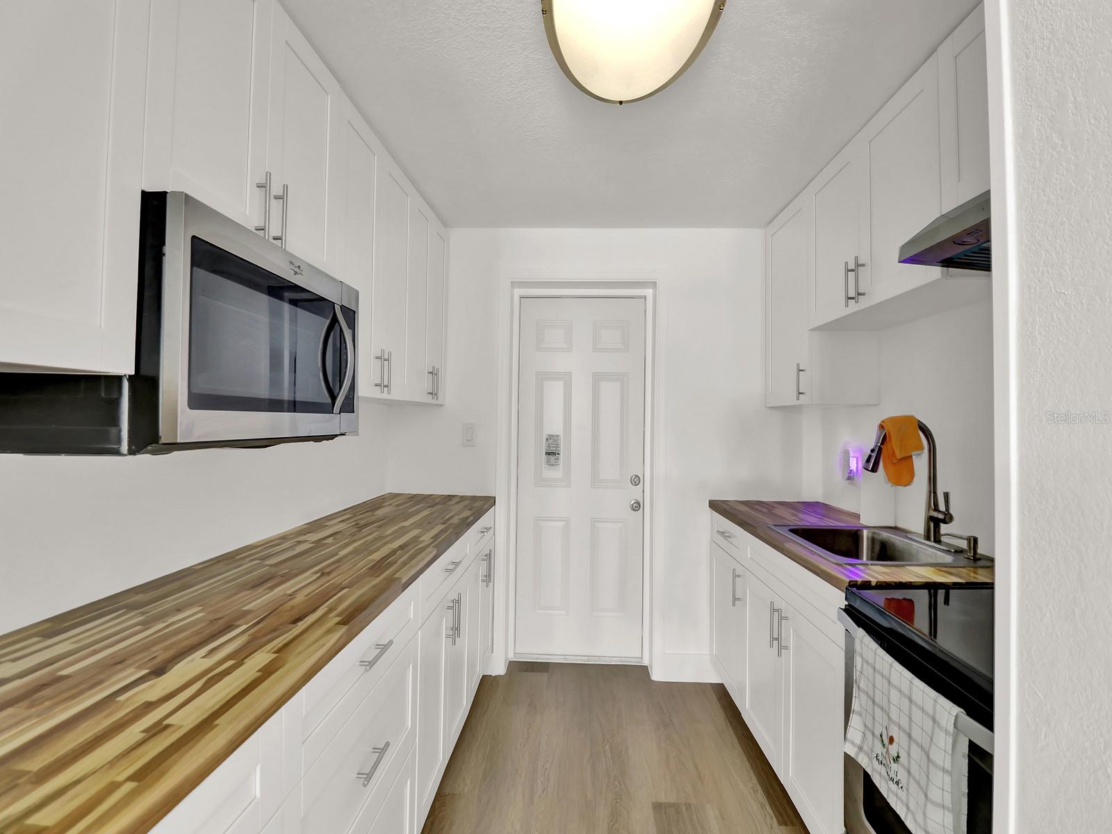 8123 DOUBLE BRANCH RD, TAMPA, FL, 33635