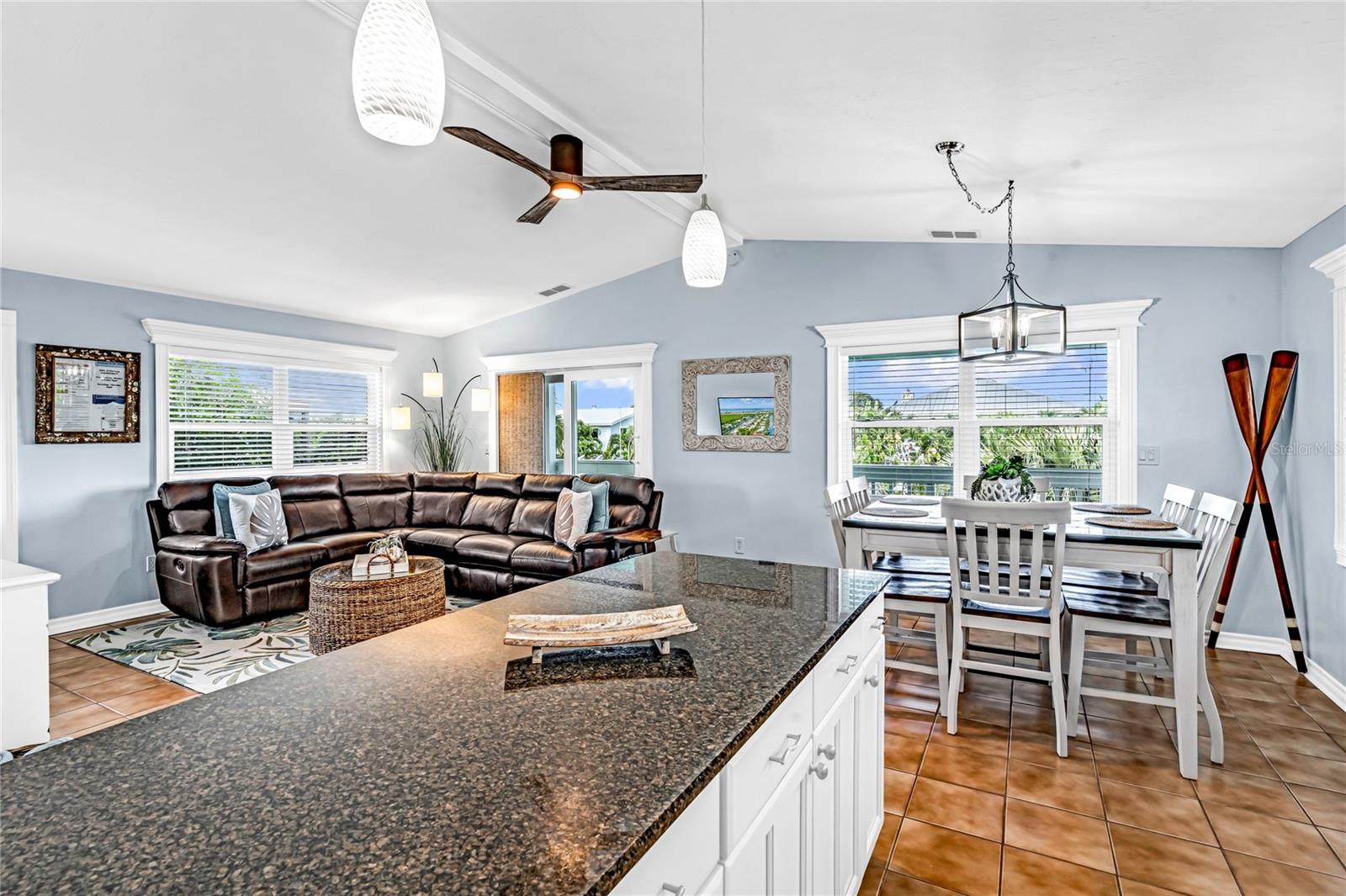 2121 YELLOWTAIL DR, MARATHON, FL, 33050