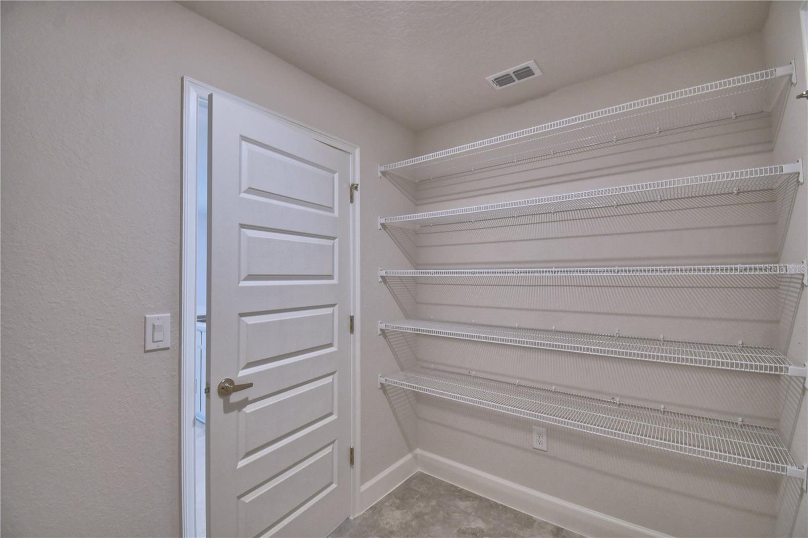 1517 LEAMINGTON LN, WINTER HAVEN, FL, 33884