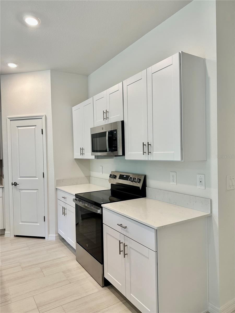 10185 GENTLE RAIN DR, LAND O LAKES, FL, 34638