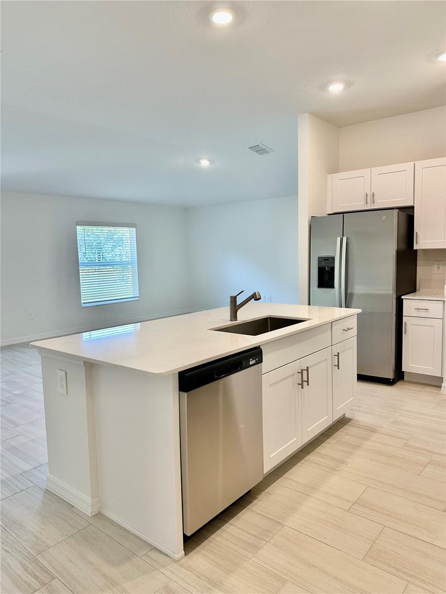 10185 GENTLE RAIN DR, LAND O LAKES, FL, 34638