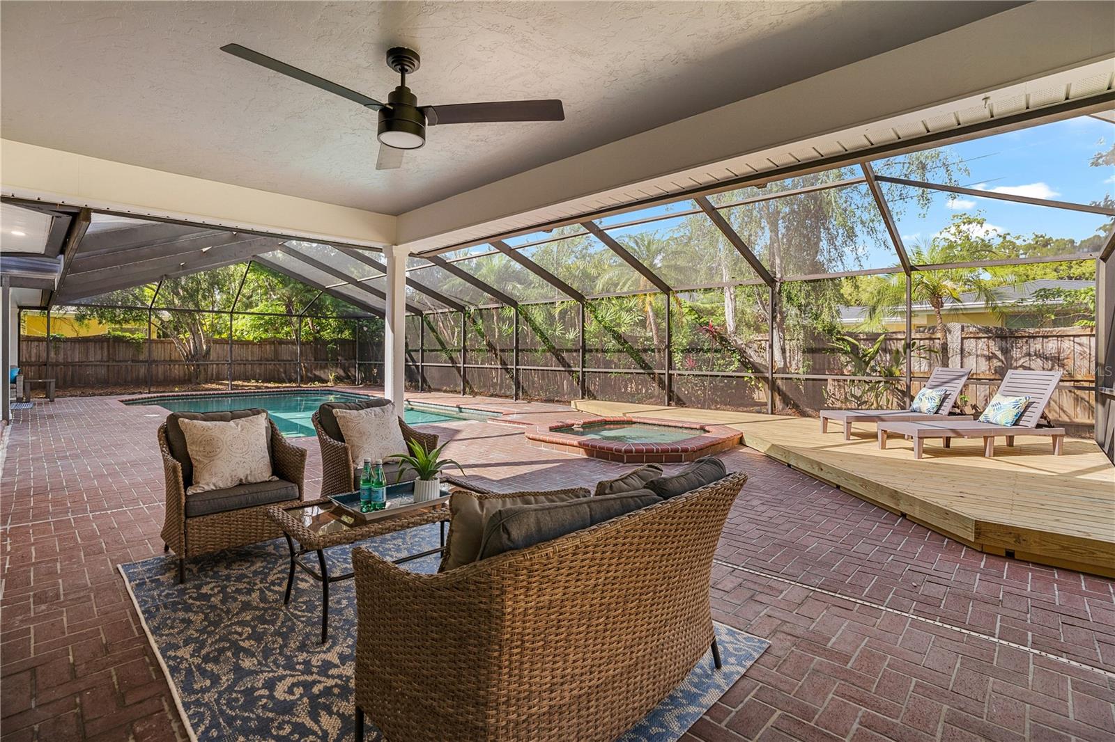 101 PONCE DE LEON BLVD, BELLEAIR, FL, 33756