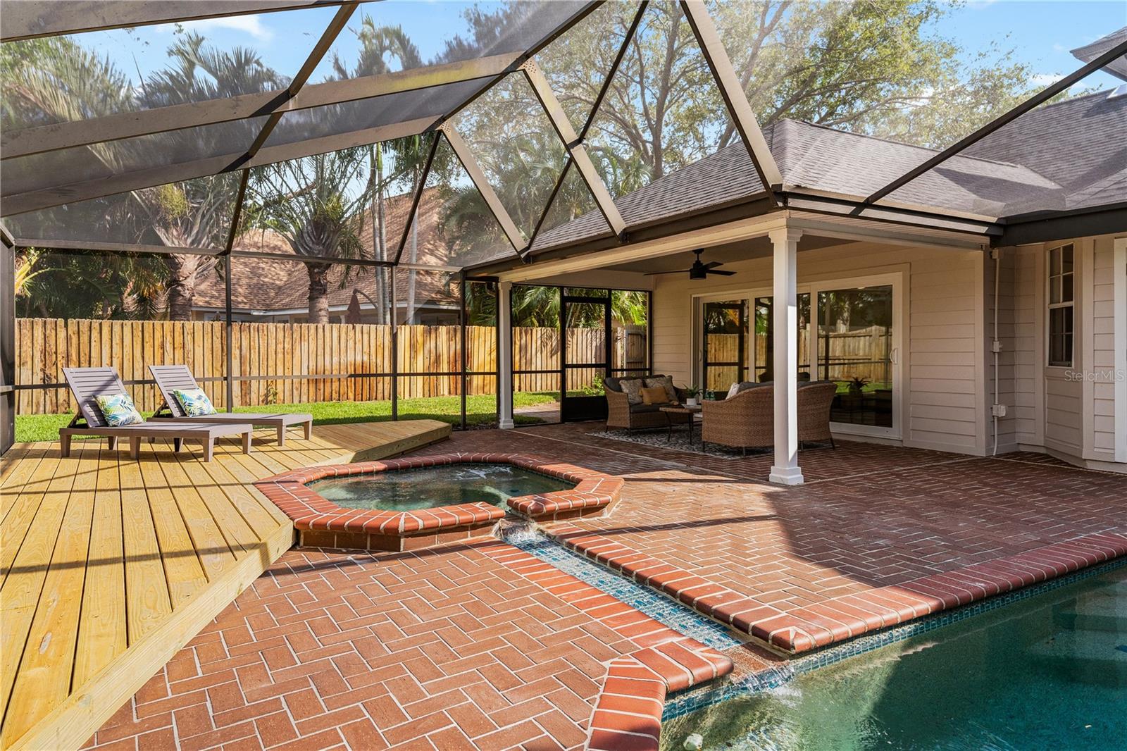 101 PONCE DE LEON BLVD, BELLEAIR, FL, 33756