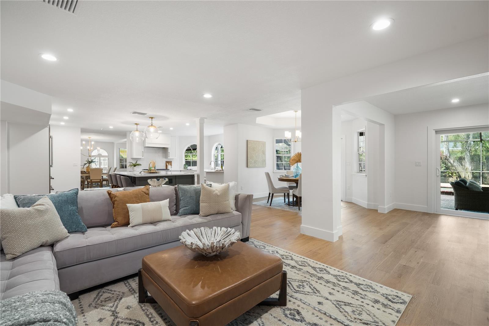 101 PONCE DE LEON BLVD, BELLEAIR, FL, 33756