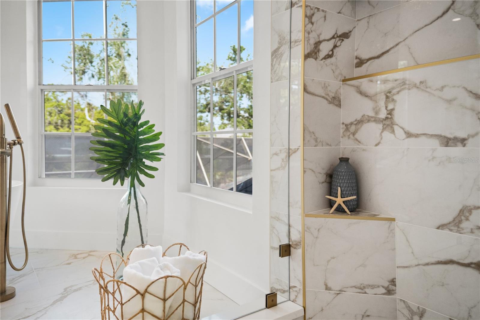 101 PONCE DE LEON BLVD, BELLEAIR, FL, 33756