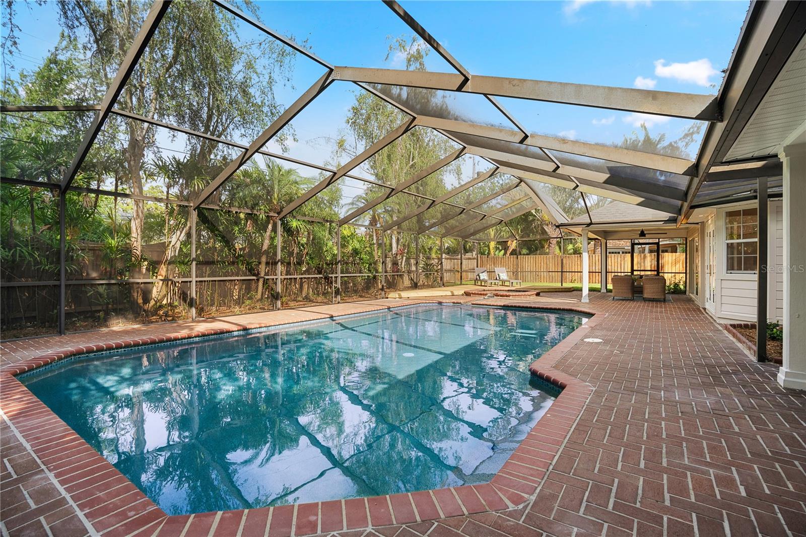 101 PONCE DE LEON BLVD, BELLEAIR, FL, 33756