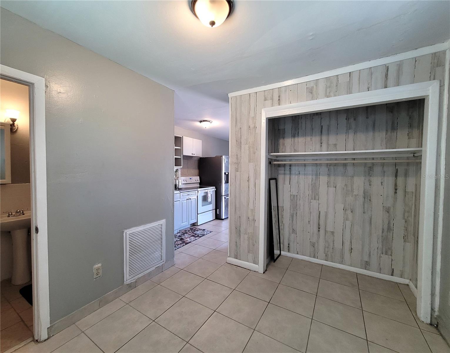 5401 E 14TH AVE, TAMPA, FL, 33619