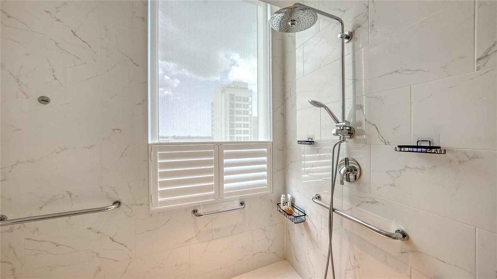 A4650791 Property Photo