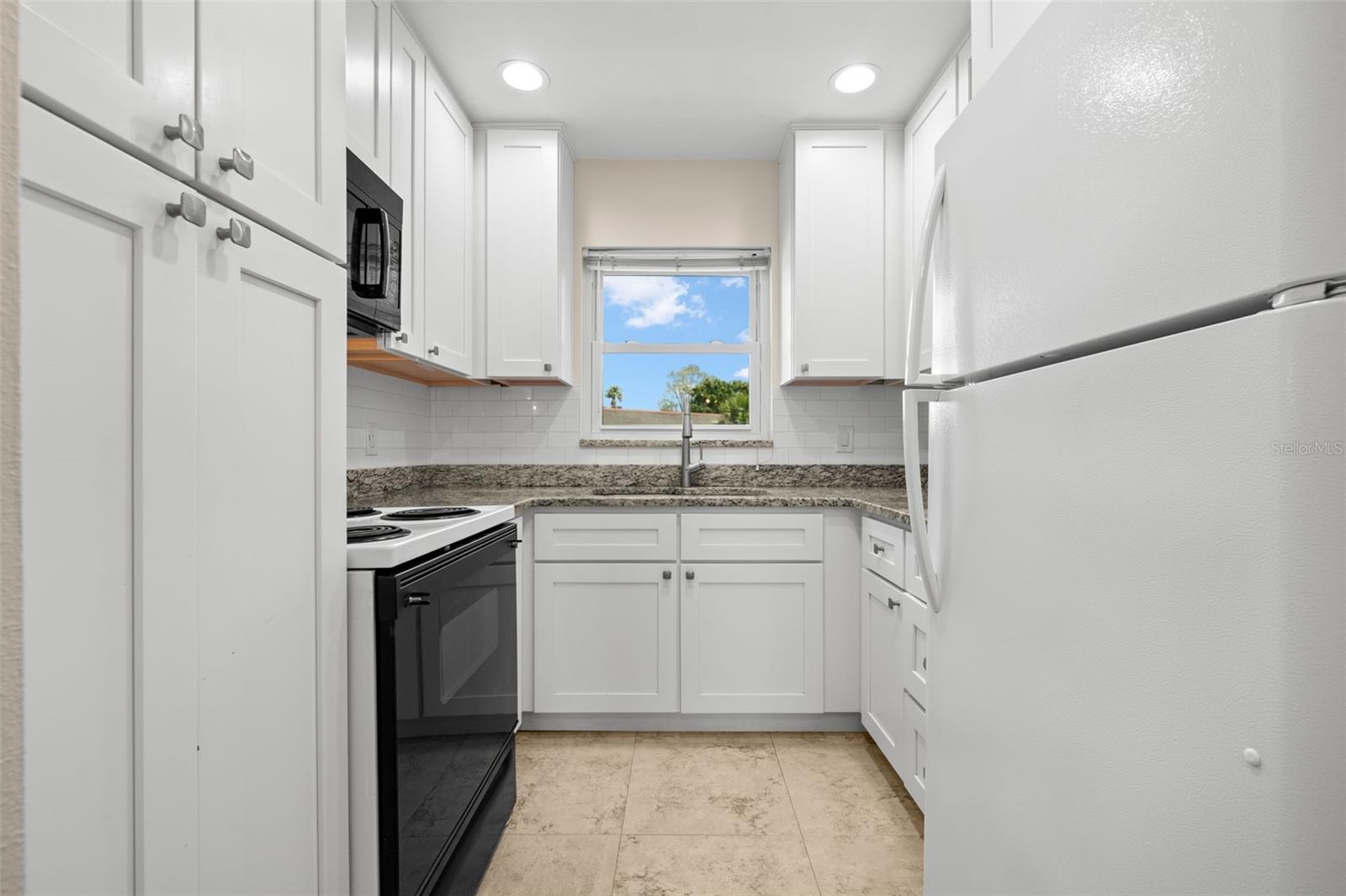 381 S MCMULLEN BOOTH RD #72, CLEARWATER, FL, 33759