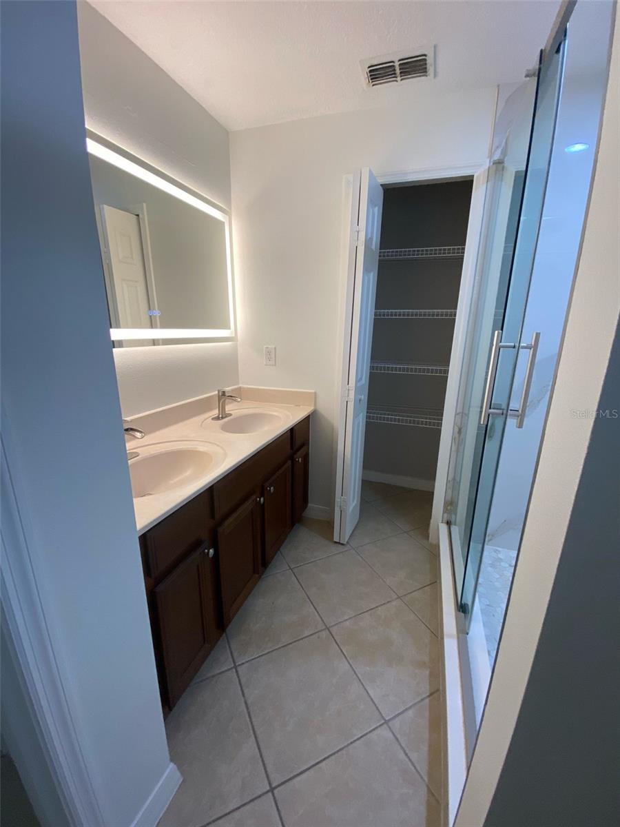 9647 TIVOLI VILLA DR, ORLANDO, FL, 32829