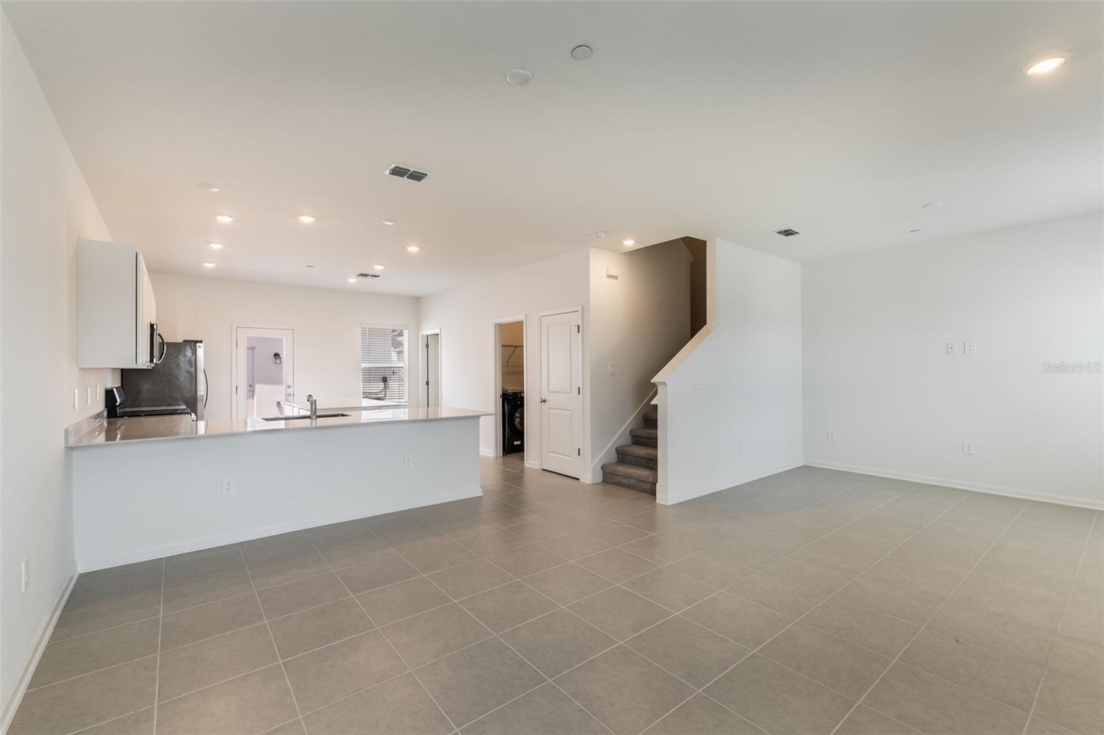 1995 STAKE OUT WAY, APOPKA, FL, 32703