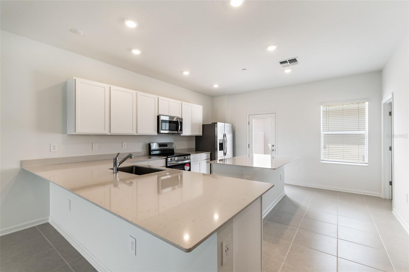 1995 STAKE OUT WAY, APOPKA, FL, 32703