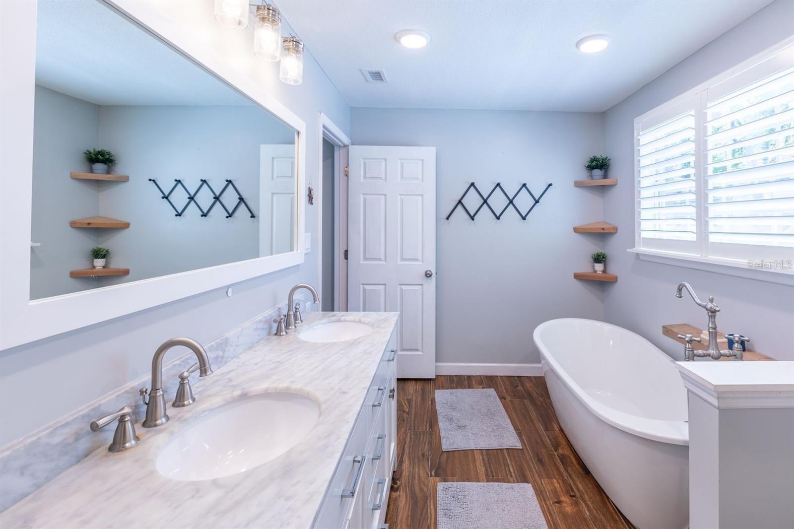 916 MICHIGAN AVE, PALM HARBOR, FL, 34683