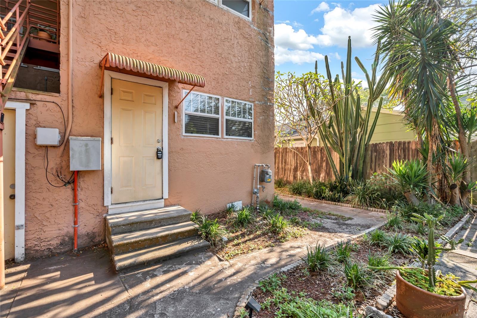 2449 BURLINGTON AVE N #2, ST PETERSBURG, FL, 33713