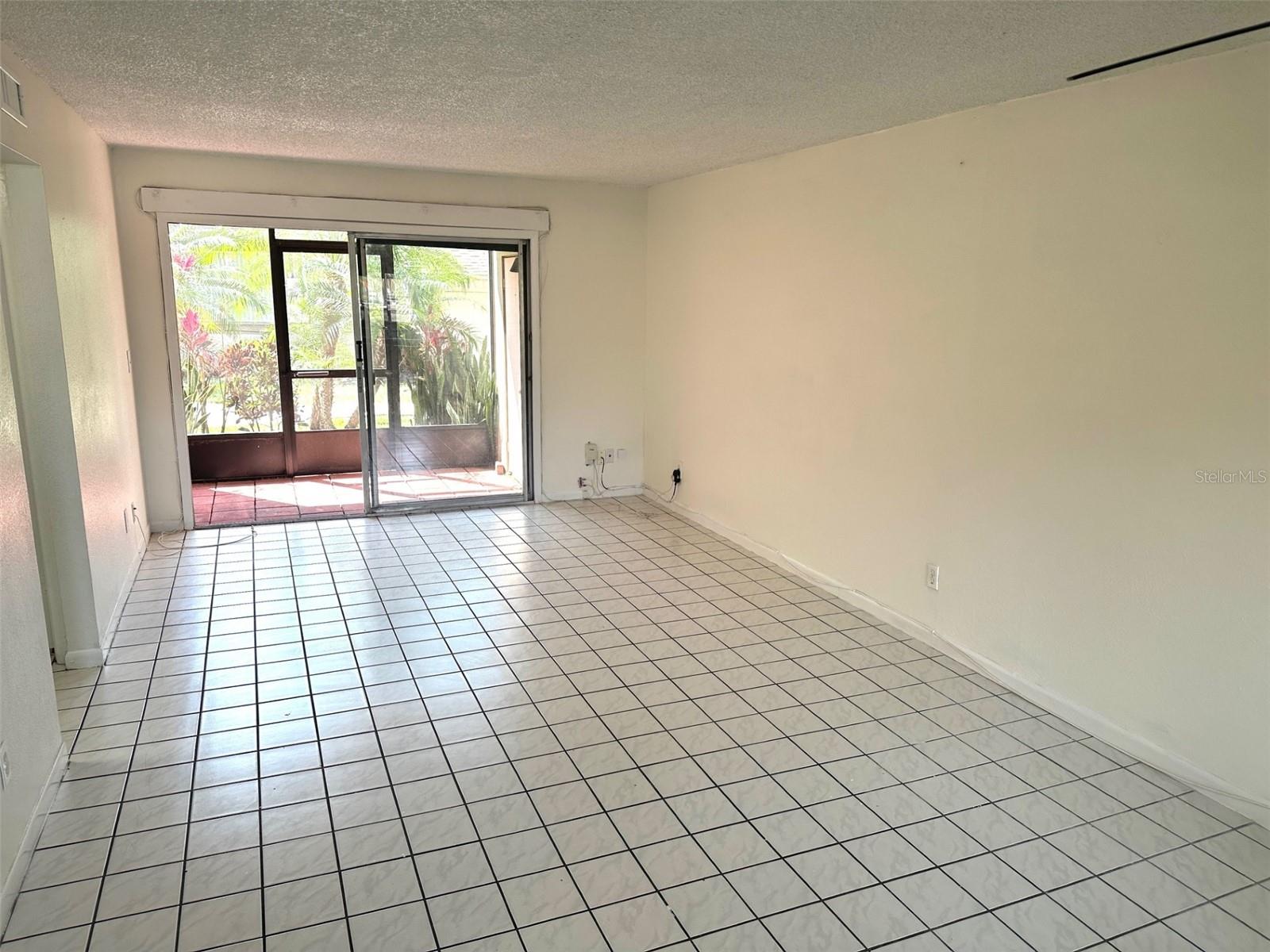 6342 NEWTOWN CIR #A4, TAMPA, FL, 33615