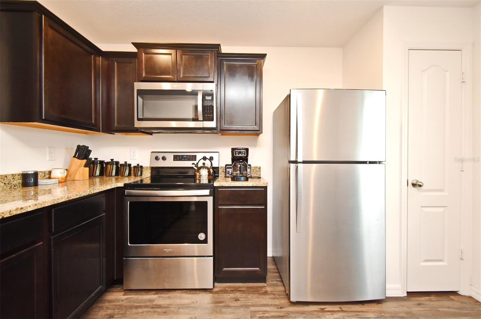 35734 ROSE MOSS AVE, LEESBURG, FL, 34788