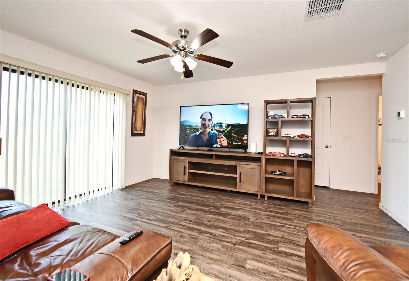 35734 ROSE MOSS AVE, LEESBURG, FL, 34788