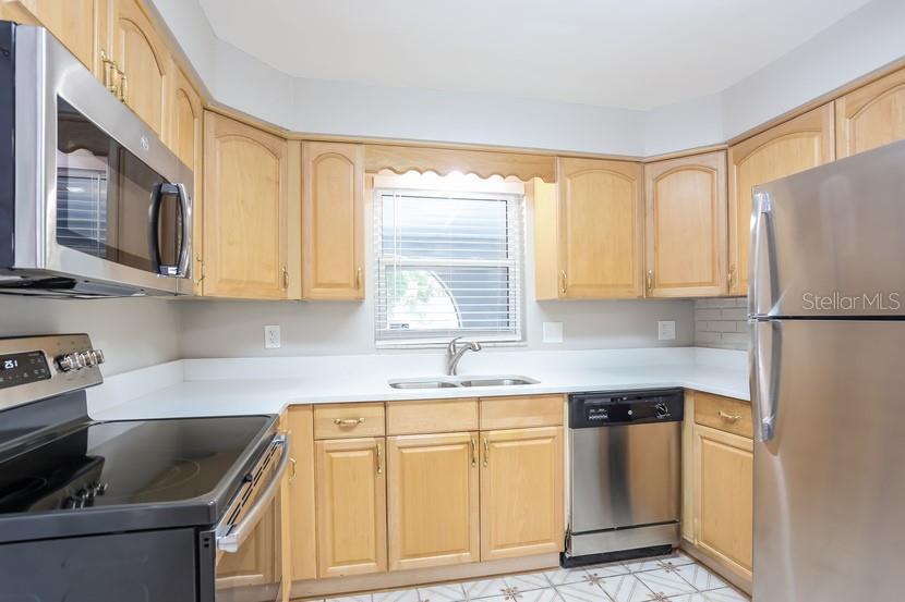 13600 CLAREDON RD, SEMINOLE, FL, 33776