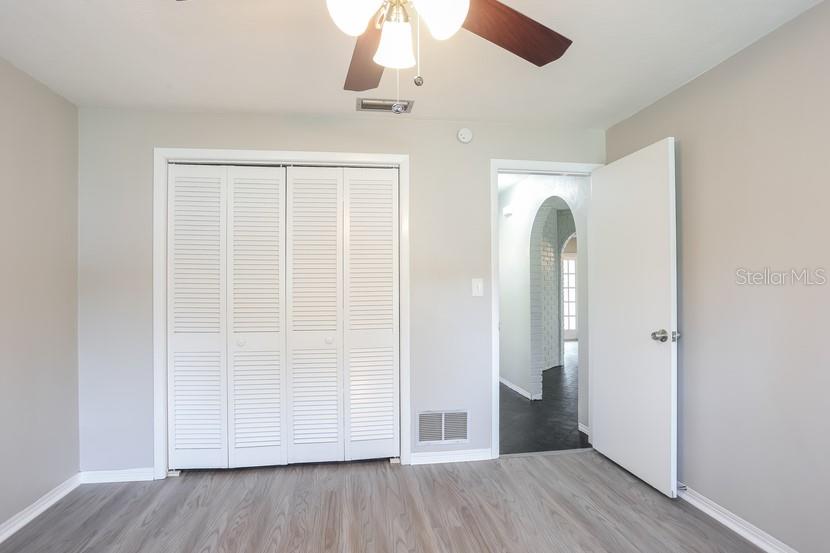 13600 CLAREDON RD, SEMINOLE, FL, 33776