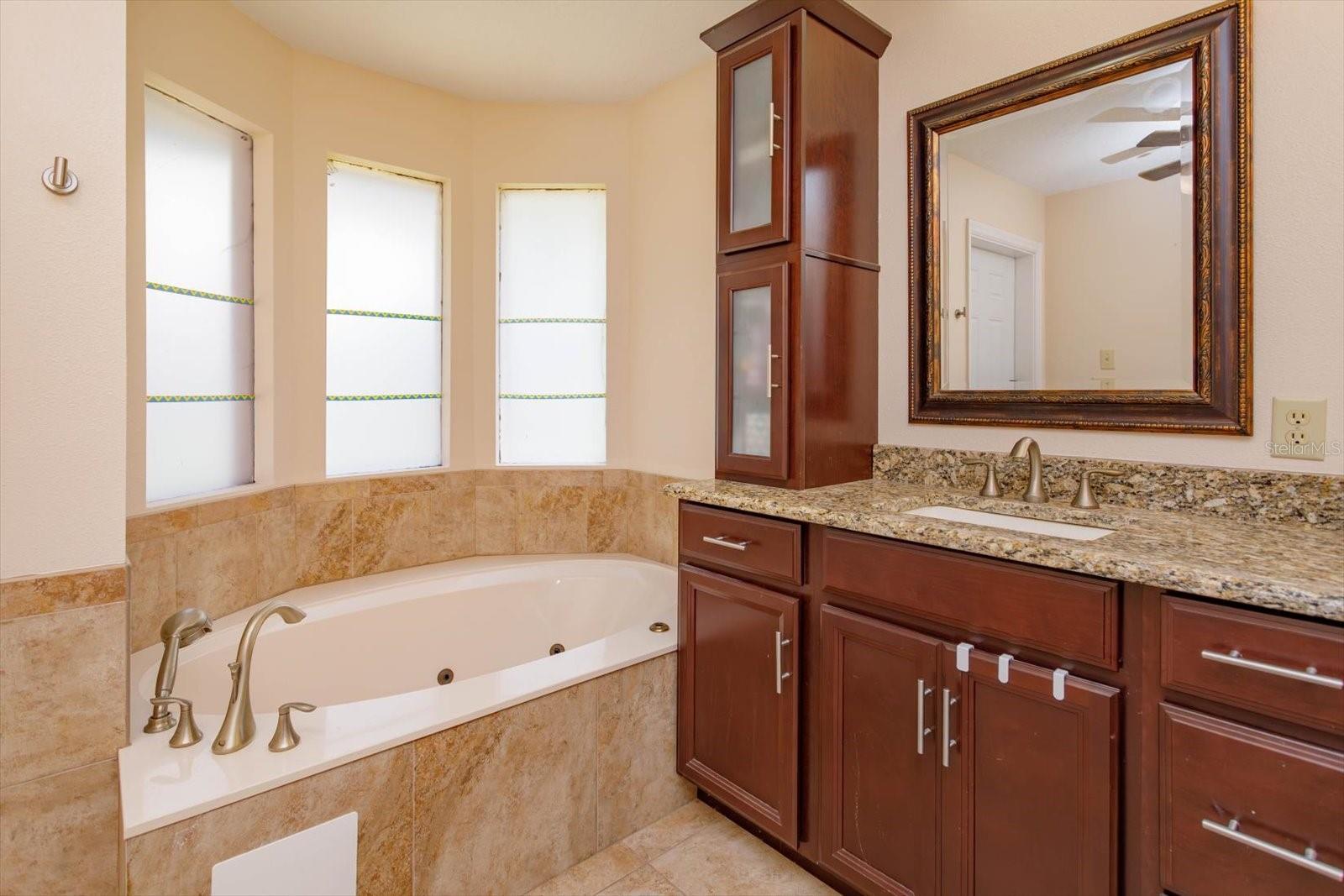 413 SANDY HILL DR, LONGWOOD, FL, 32779