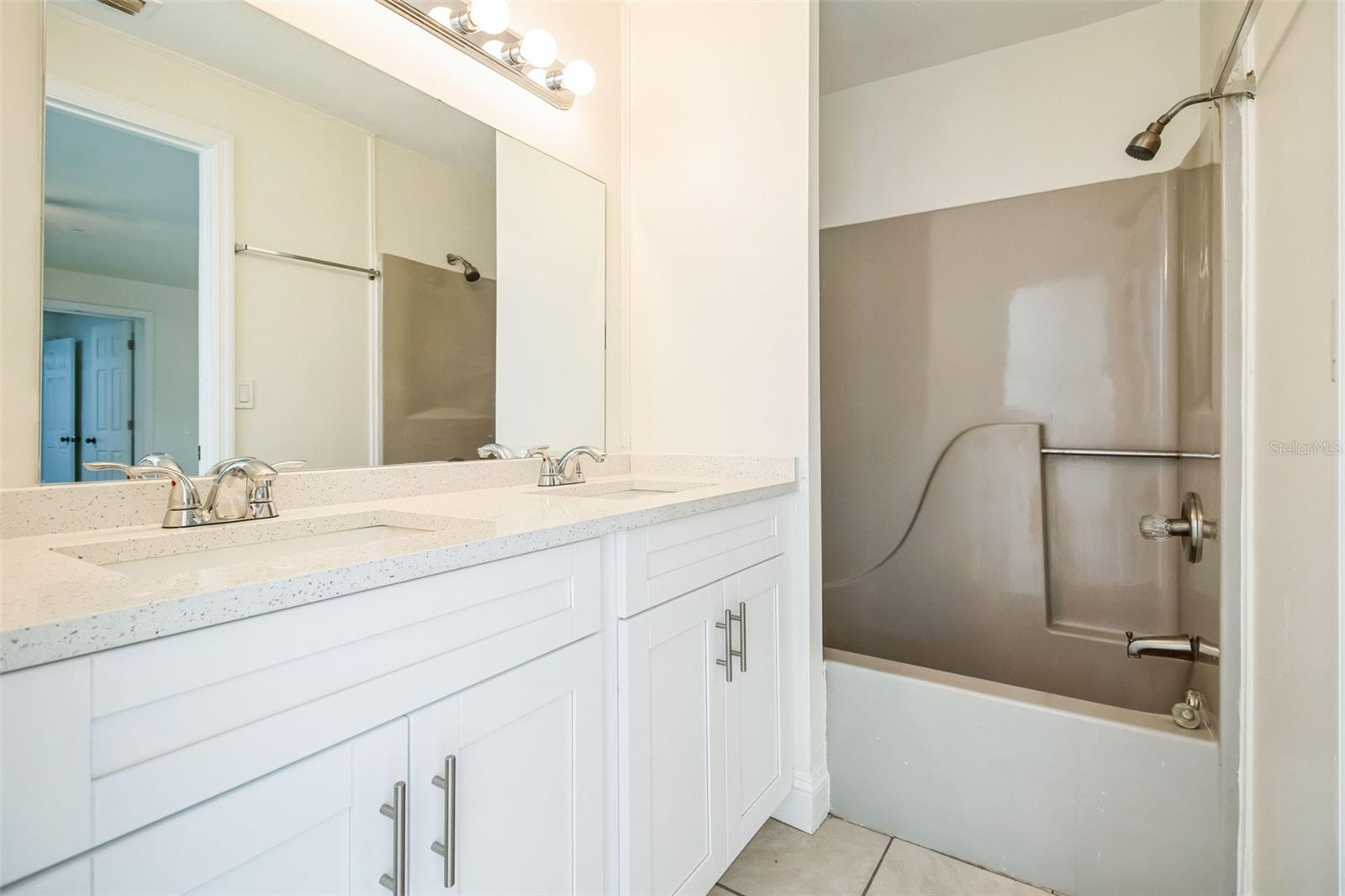 2938 MARKET ST, FORT MYERS, FL, 33916