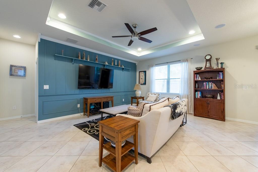 16313 TREASURE POINT DR, WIMAUMA, FL, 33598