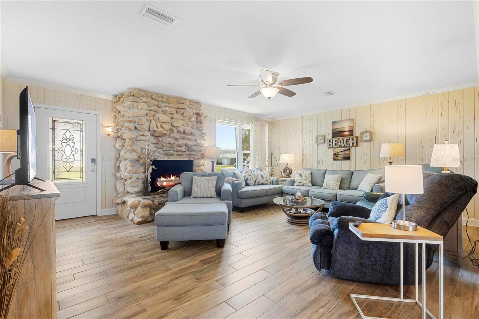 2413 S FLAGLER AVE, FLAGLER BEACH, FL, 32136