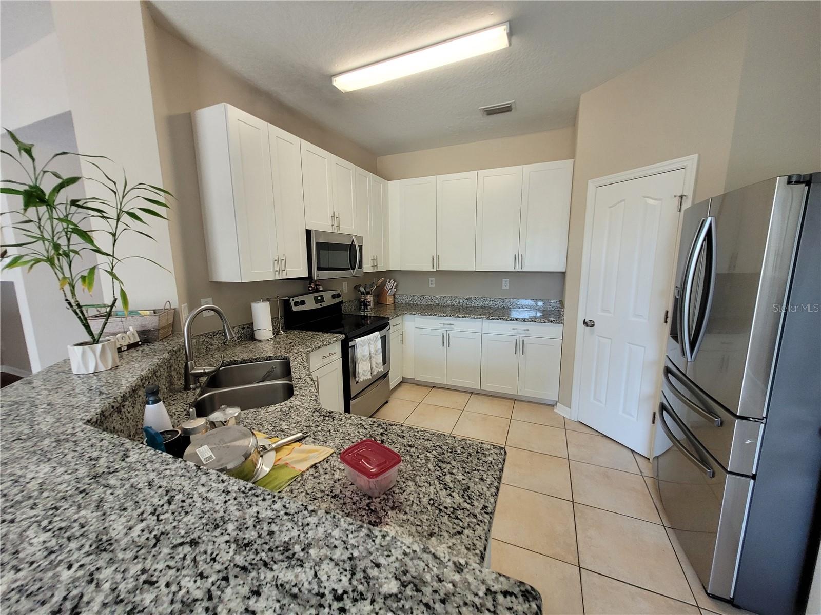 4633 WHITE BAY CIR, WESLEY CHAPEL, FL, 33545