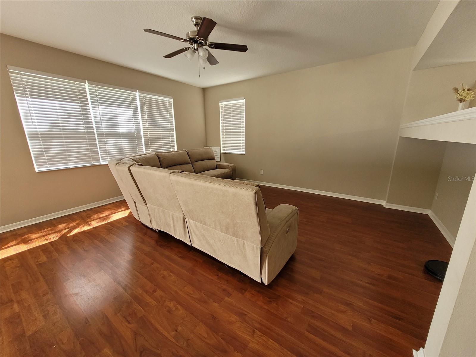 4633 WHITE BAY CIR, WESLEY CHAPEL, FL, 33545